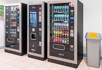 máquinas expendedoras en sala de espera